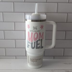 Stanley Quencher H2.0 Tumbler "Mom Fuel" Stainless steel tumbler 30 oz